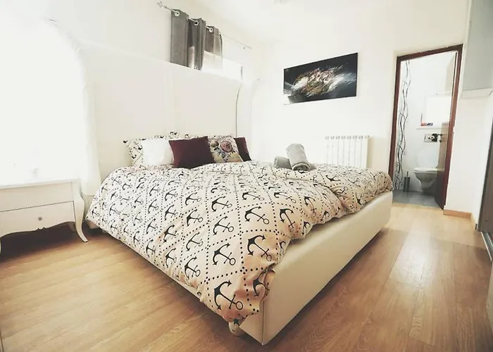 Art Apartment In Mamila - Parking Best Location 1-2 Jerusalem
